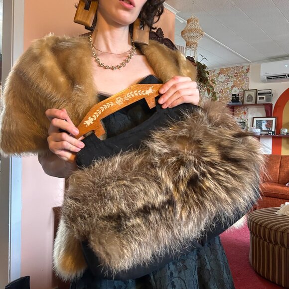 1930s OLD MONEY Silver Fox fur silk lined hand bag with hand painted wood handle - Picture 1 of 14